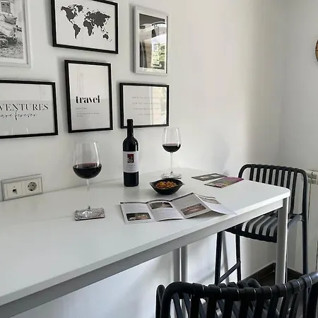 Mediodia - Parking Incluido, Centrico Y Tranquilo Zaragoza