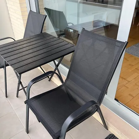 Mediodia - Parking Incluido, Centrico Y Tranquilo