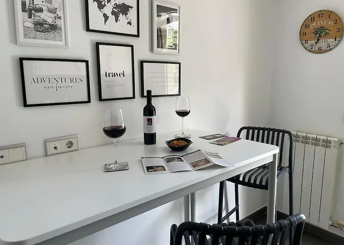 Mediodia - Parking Incluido, Centrico Y Tranquilo Zaragoza